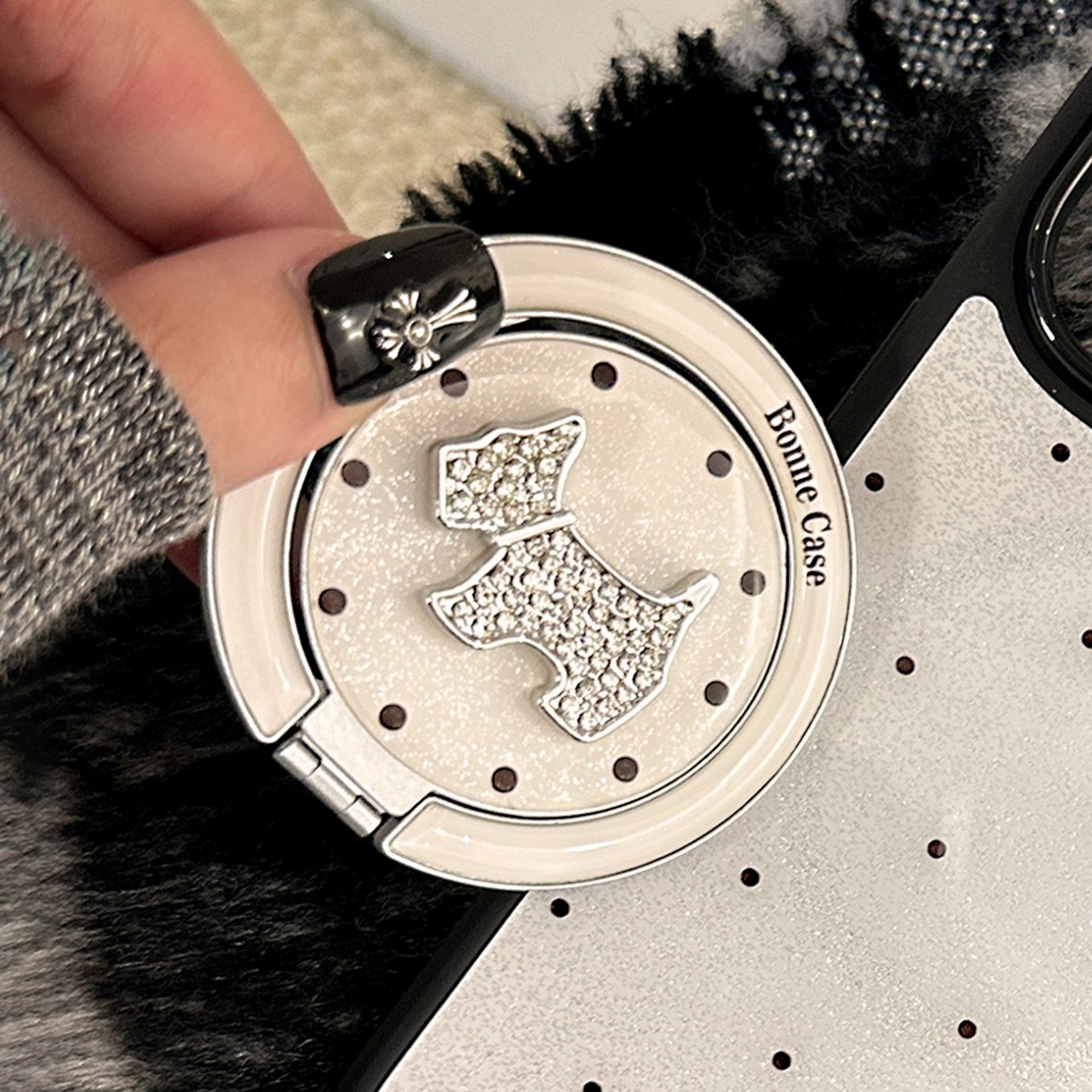 Shi Westie Dog Magnetic Phone  - Phone Accessories Stand incelemesi ve fiyatı
